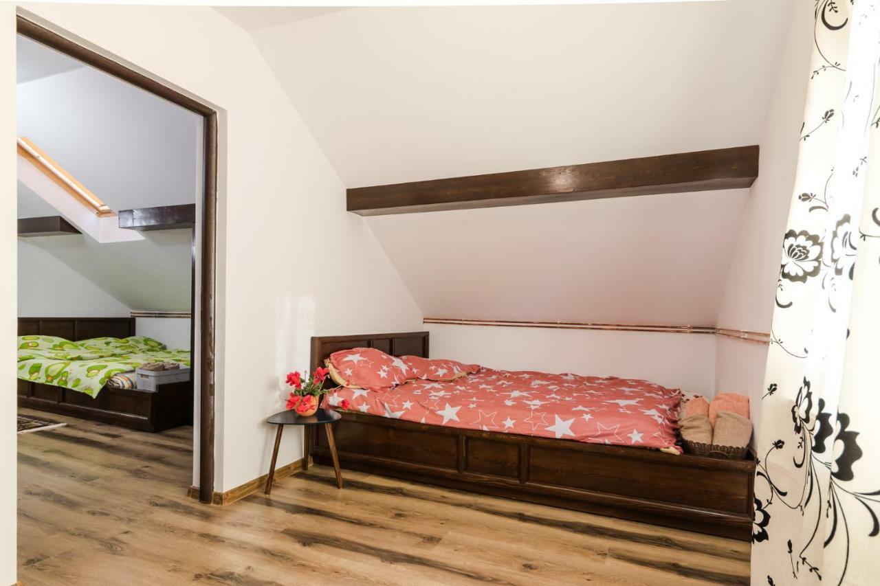 Casa De Vacanta Mirela Novaci-Străini Zewnętrze zdjęcie